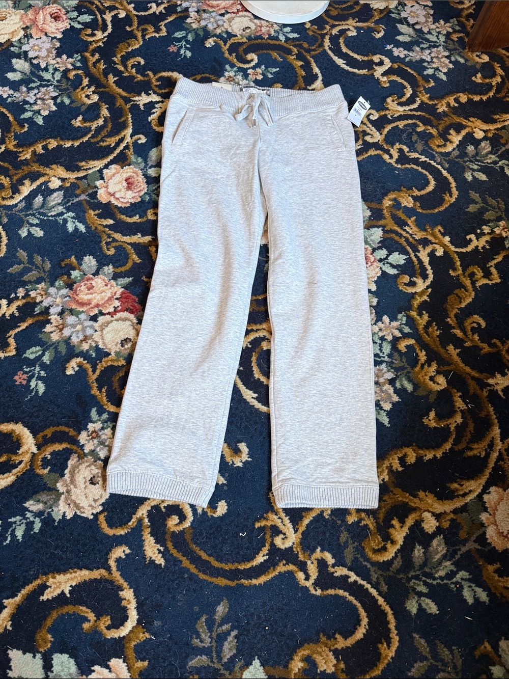 Old Navy Light Gray Lounge Sweatpants with ribbed cuffs with sparkle. NWT